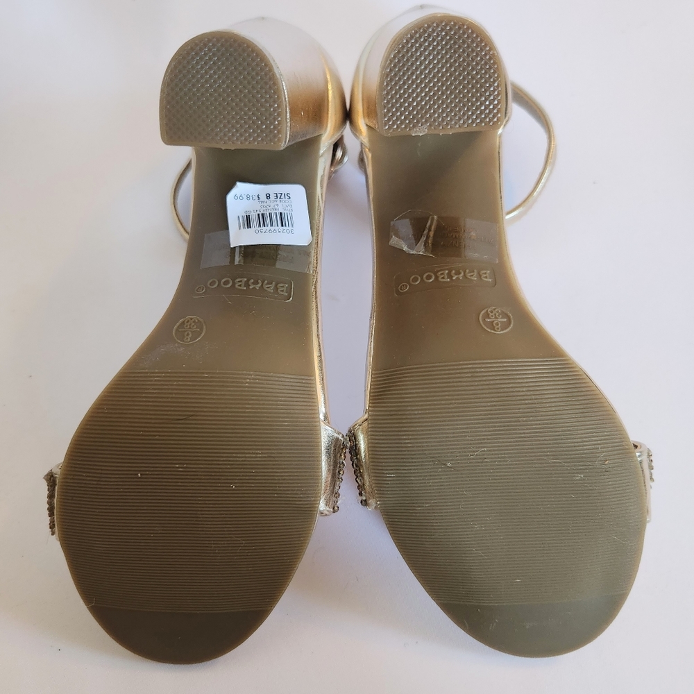 Bamboo Frenzy Gold Strappy Block 4in Heel womens size 8 - Picture 12 of 15